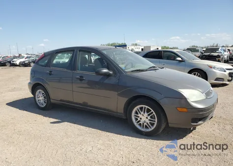 2005 Ford Focus Zx5 из США, поврежденный, VIN 3FAFP37N45R104867